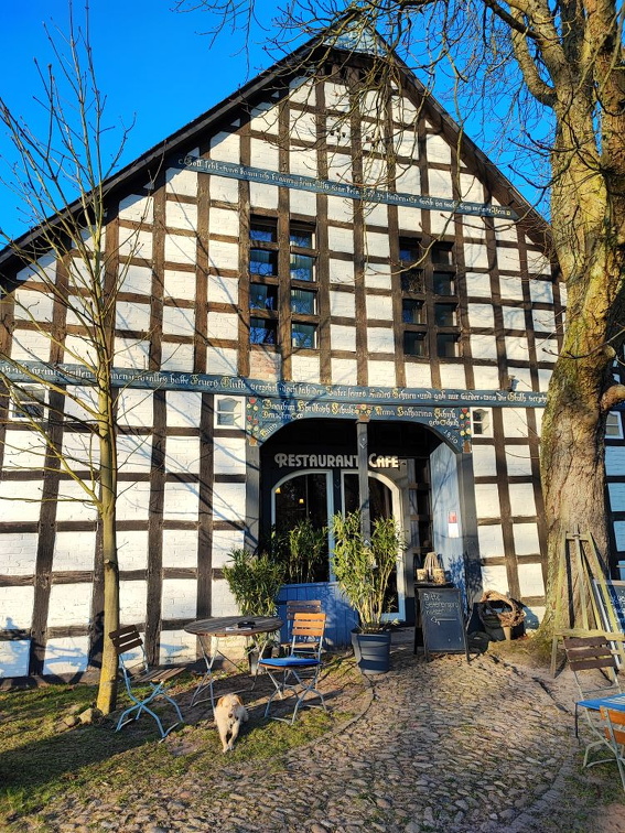 Marktcafé in Satemin