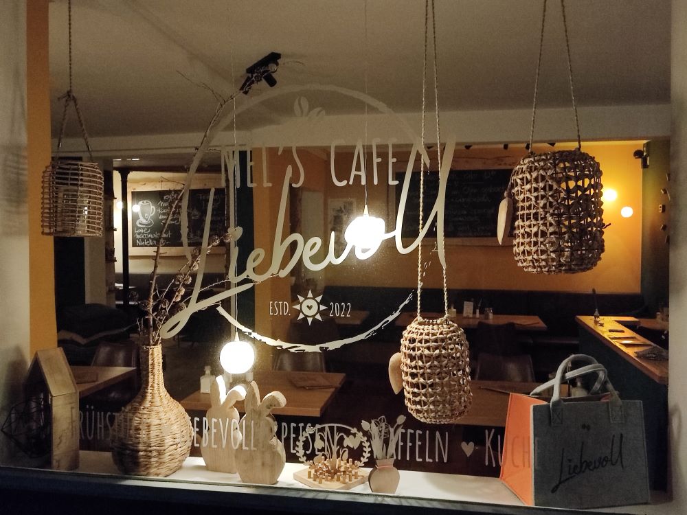 Schaufenster am Abend